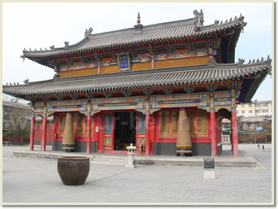 Five Pagoda Temple